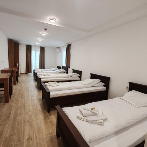 Петокреветна соба